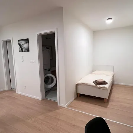 Apartmán 2 With Terrace, 2ak Bratislava