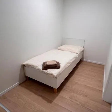 Apartment 2 With Terrace, 2ak Bratislava