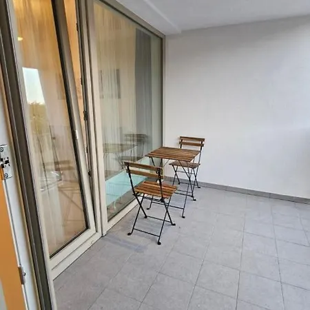 2 With Terrace, 2ak